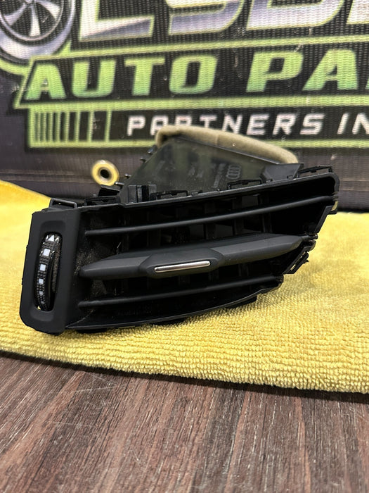 2021 AUDI R8 PASSENGER RIGHT DASH DASHBOARD AIR VENT OEM 4S0820902