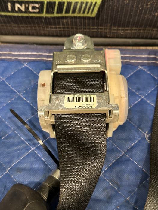 2017 NISSAN TITAN XD REAR LEFT RIGHT MIDDLE SEATBELT SET OEM