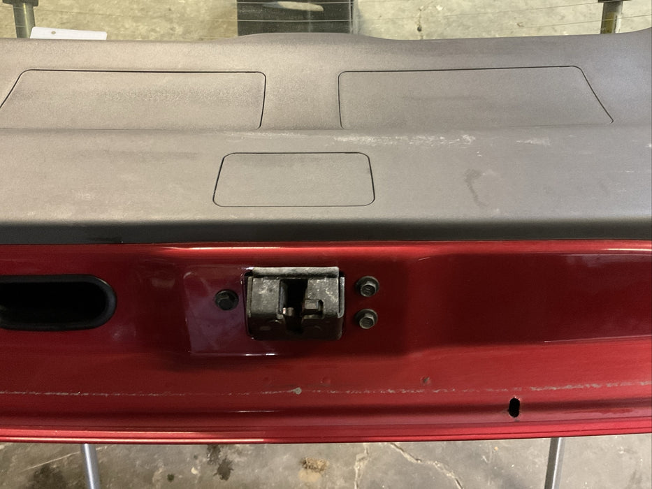 2014 TOYOTA PRIUS V REAR LIFTGATE TAILGATE FULL ASSEMBLY OEM~MINOR SCRATCHES~