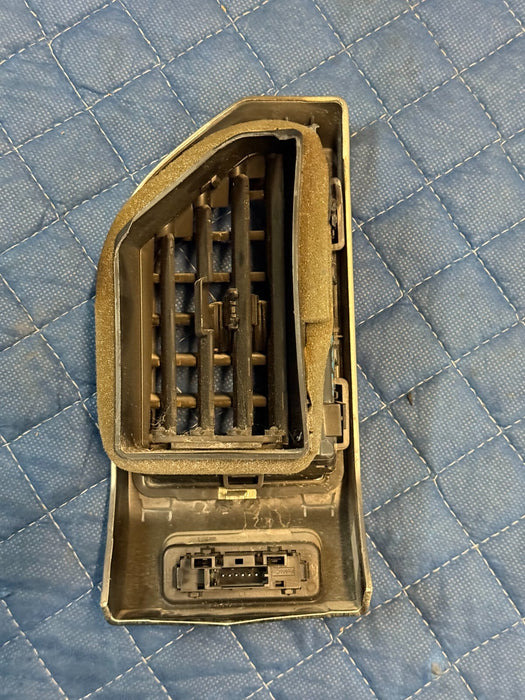 2017-2019 FORD F250 F350 F450 LIMITED DRIVER LEFT DASH AIR VENT TRIM ~READ~