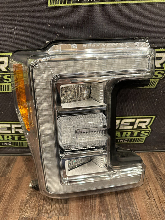2017 2019 FORD F250 F350 F450 RIGHT PASSENGER HEADLIGHT T LED OEM W/ MODULE