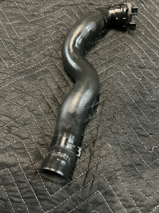 2014 NISSAN 370Z RADIATOR COOLANT UPPER HOSE PIPE TUBE W/INLET CONNECTOR OEM