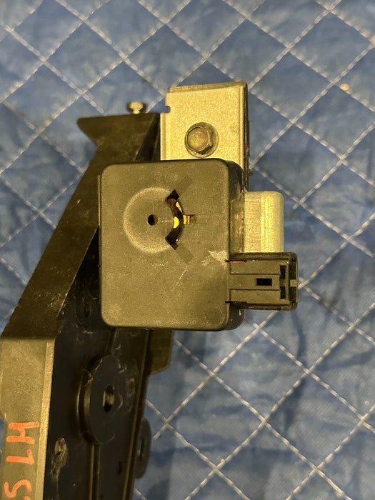 2013 NISSAN 370Z LEFT HEADLIGHT SUPPORT BRACKET OEM