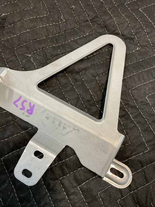 2017 MERCEDES-BENZ C63 AMG CONVERTIBLE TOP HYDRAULIC PUMP BRACKET 205 795 00 00