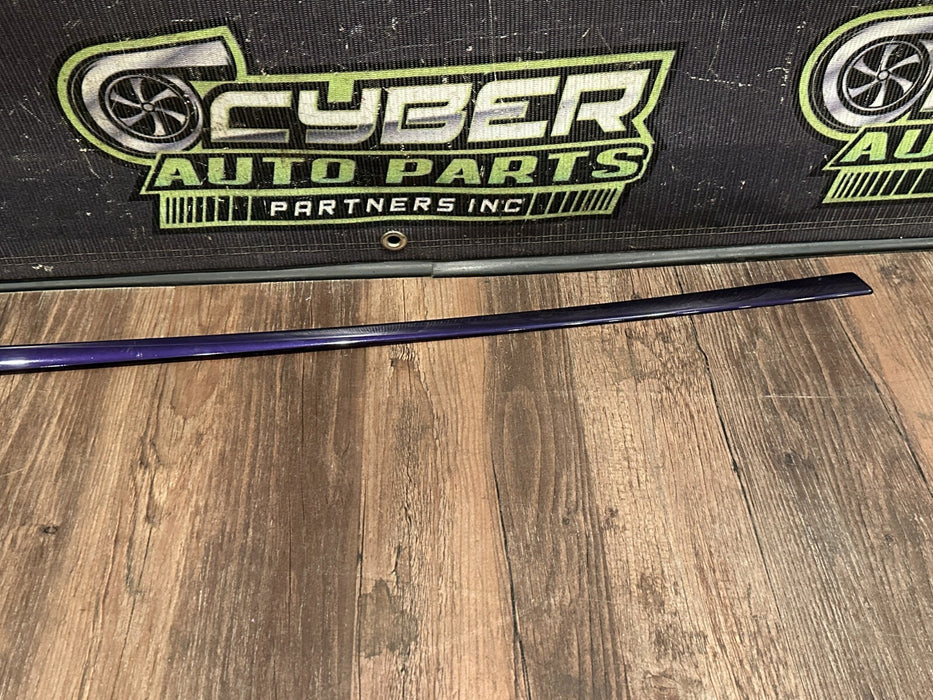 2014 2015 AUDI R8 RIGHT WINDOW BELT MOLDING OEM VELVET PURPLE *FLAWS 5-7*