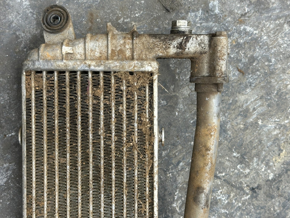 2012 2014 AUDI R8 ENGINE OIL COOLER 420 117 015 A ~BROKEN TAB~