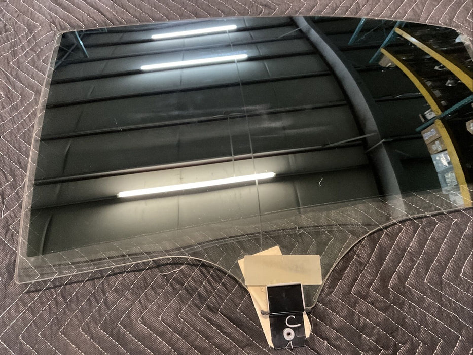 2014 MERCEDES S550 REAR LEFT TINTED WINDOW DOOR GLASS OEM
