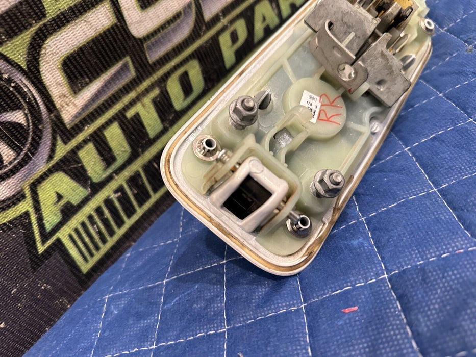 2017-2019 FORD F250 F350 F450 REAR RIGHT WHITE W/ CHROME DOOR HANDLE OEM