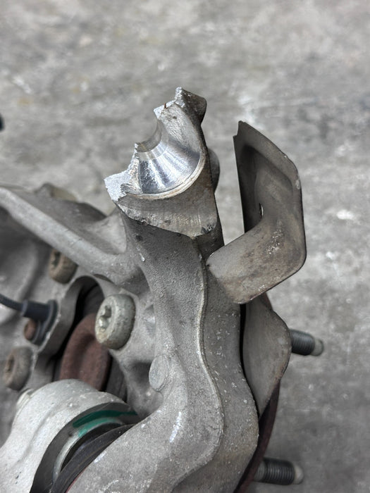 2015 JAGUAR F TYPE FRONT RIGHT KNUCKLE SPINDLE OEM EX53-3K185-AB *DAMAGE 7-8*