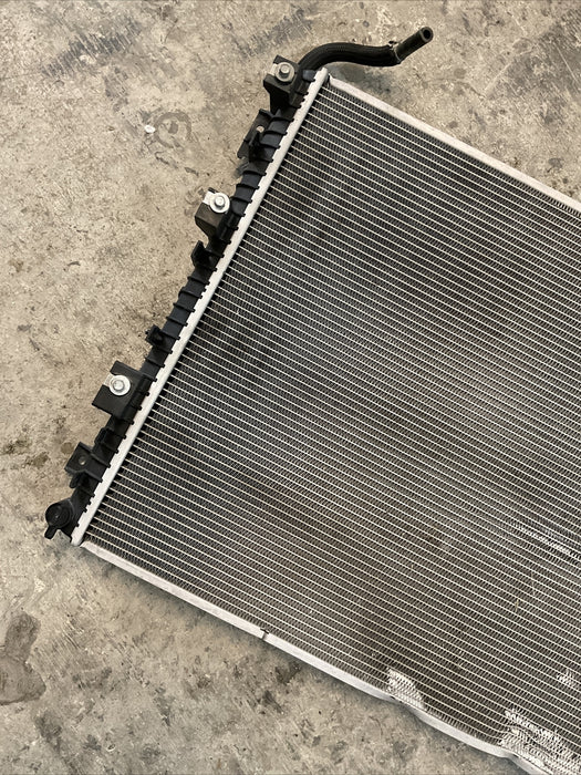 2017-2019 FORD F250 F350 6.7L DIESEL RADIATOR ASSEMBLY OEM~BENT BUT NO LEAKS~