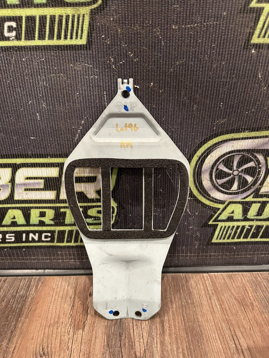 2010 NISSAN 370Z PASSENGER RIGHT BRACKET OEM