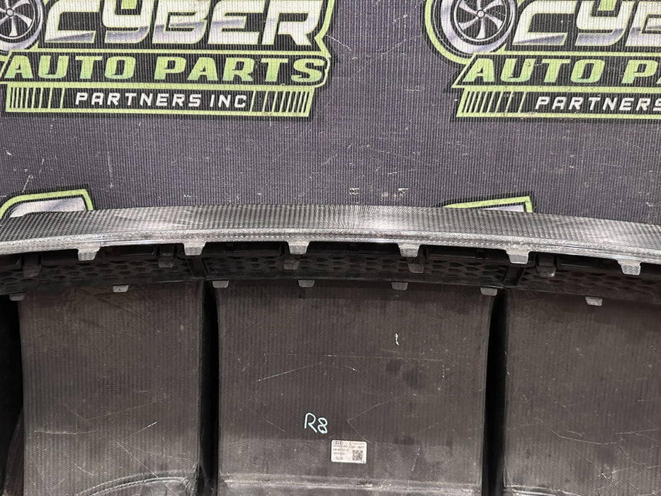 17-18 AUDI R8 CARBON FIBER REAR BUMPER DIFFUSER OEM *DAMAGE/READ* 4S0 807 521 D