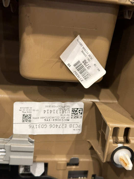 2014 2015 AUDI R8 RIGHT WINDOW BELT MOLDING OEM VELVET PURPLE *FLAWS 5-7*