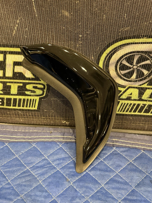 2024 BMW M3 M4 G80 G82 REAR RIGHT EXTERIOR PILLAR DOOR TRIM OEM 7465158 *FLAWS 4