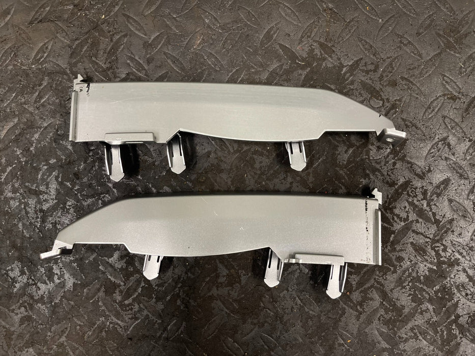 2017 SUBARU BRZ DASHBOARD KNEE PADS TRIM OEM 2018 2019