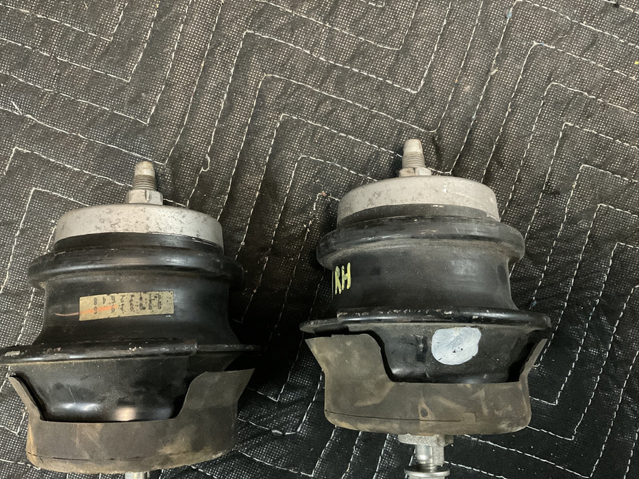 2010 NISSAN 370Z ENGINE MOTOR MOUNT PAIR LEFT RIGHT OEM 79K 2009-2020