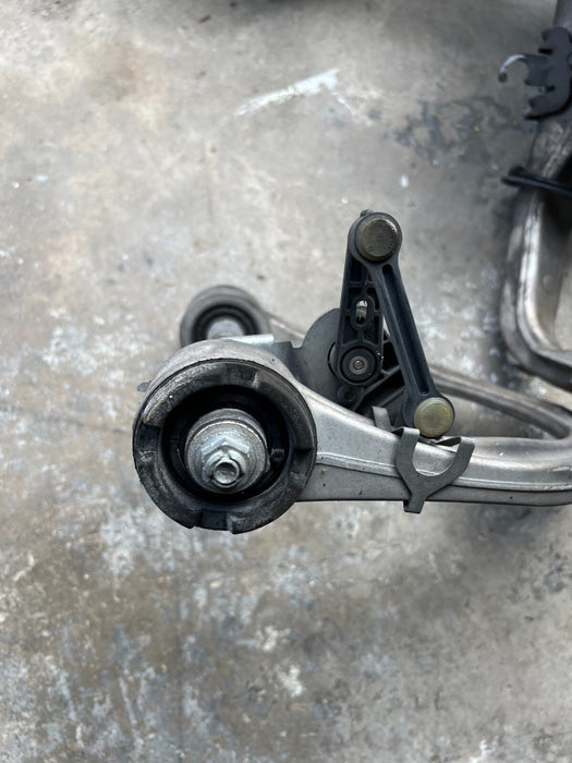 2015 MERCEDES-BENZ C63S AMG FRONT RIGHT SPINDLE SUSPENSION KNUCKLE CONTROL ARMS