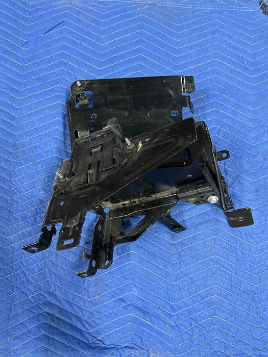 2020 2021 2022 GMC SIERRA 2500 AUXILARY BATTERY TRAY OEM