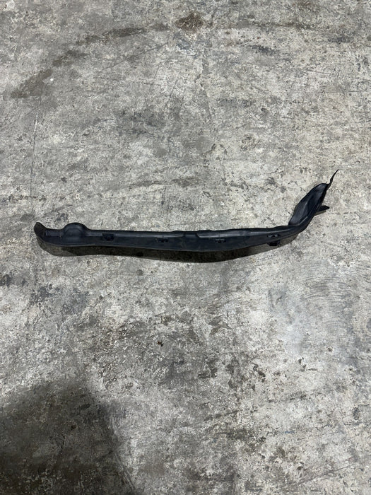 2024 BMW M3 M4 G80 G82 FRONT RIGHT FENDER SEALING PANEL OEM 7433820