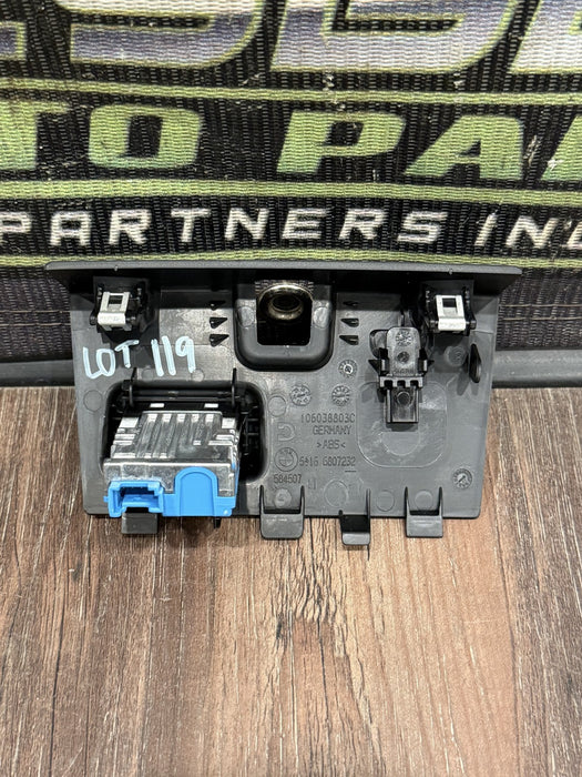 2024 BMW M3 M4 G80 G82 CENTER CONSOLE USB PORT
