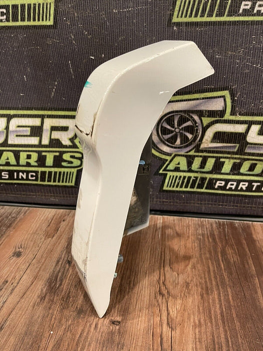 2020-2022 FORD F350 F450 REAR LEFT CAB CORNER OEM *STAR WHITE (AZ)* SCUFFS/READ