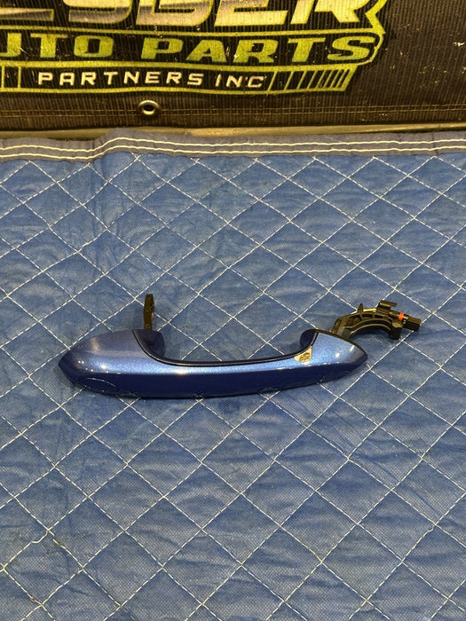 2024 BMW M3 M4 G80 G82 SEDAN FRONT LEFT DOOR HANDLE PORTIMAO BLUE (C31) OEM