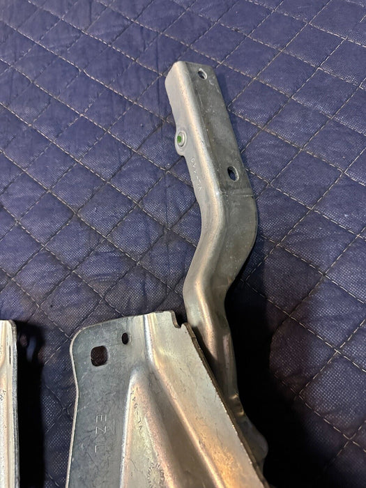 2016 2019 NISSAN TITAN XD LEFT RIGHT HOOD HINGE PAIR OEM