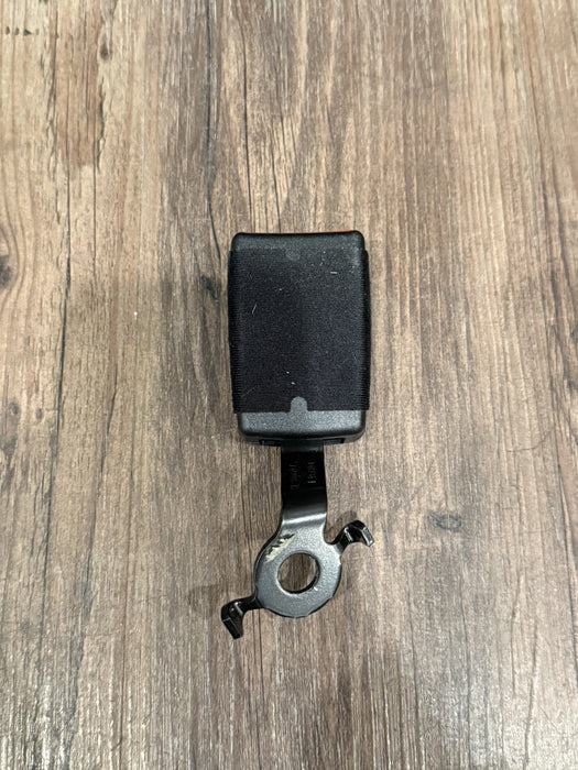 2014 PORSCHE 911 TURBO S 991 REAR LEFT SEATBELT BUCKLE OEM 99180318500