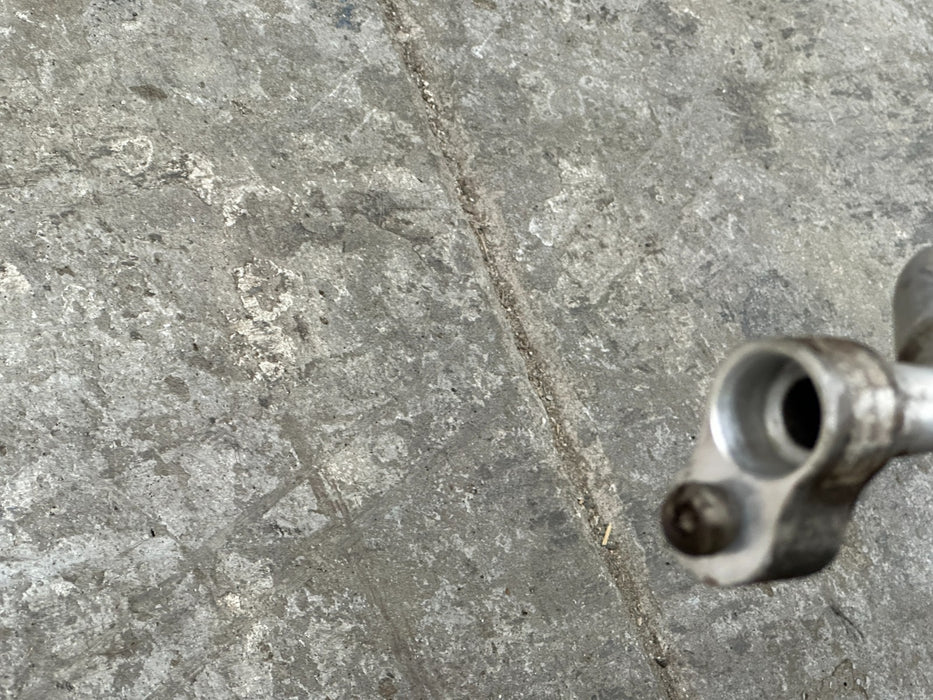 2014 AUDI R8 5.2L V10 CENTER AC A/C AIR CONDITIONING LINE HOSE 420 260 702 D