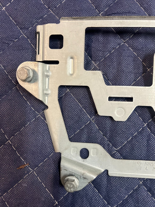 2015 MERCEDES-BENZ C63S AMG KEYLESS ENTRY MODULE BRACKET MOUNT 2055452240