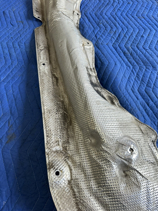 2011 BMW 550i F10 5 SERIE FRONT LEFT SIDE HEAT SHIELD INSULATION COVER OEM