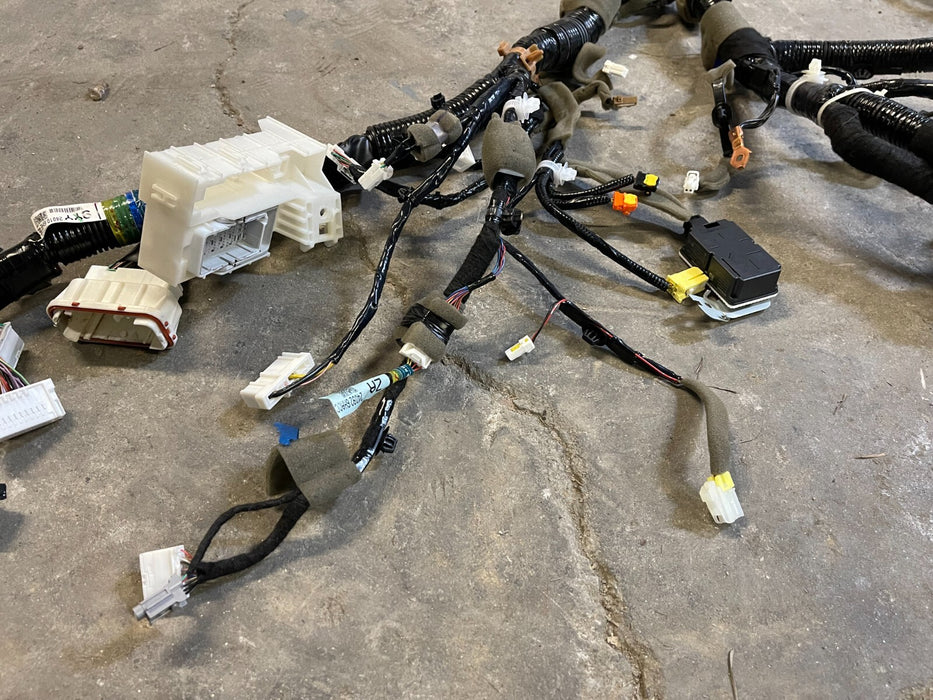 2017 INFINITI Q50 RED SPORT DASHBOARD/ CENTER CONSOLE WIRE WIRING HARNESS OEM