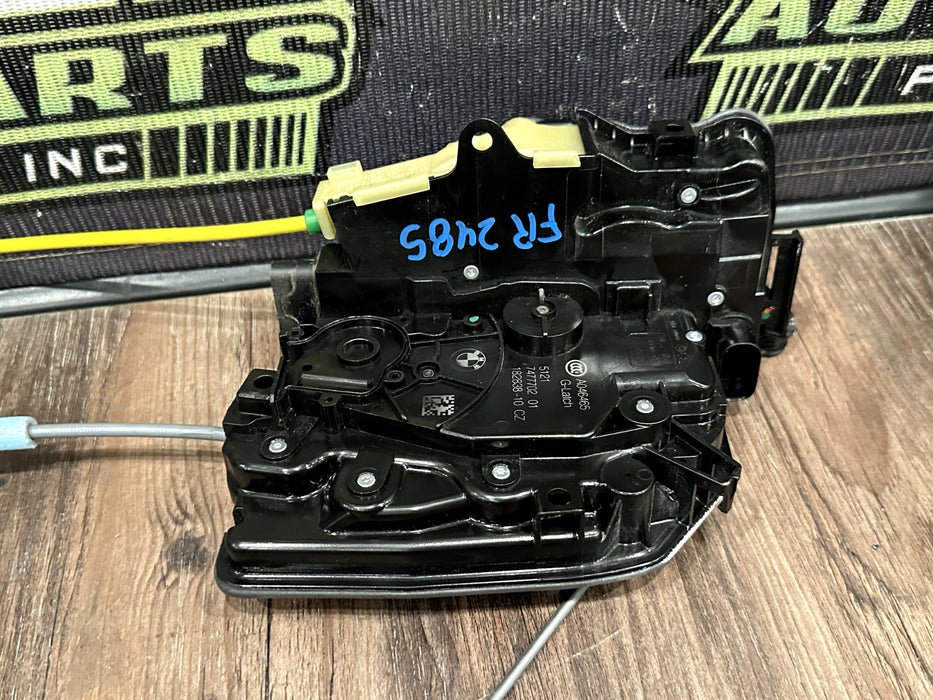 2020 BMW M8 COMP F93 FRONT RIGHT DOOR LOCK LATCH ACTUATOR MOTOR OEM 51217477702