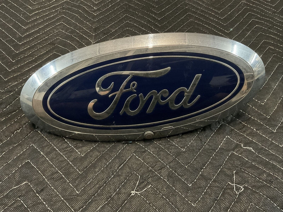 2017-2019 FORD F250 F350 F450 CAMERA GRILL EMBLEM OEM HC3B-8B262-BJ