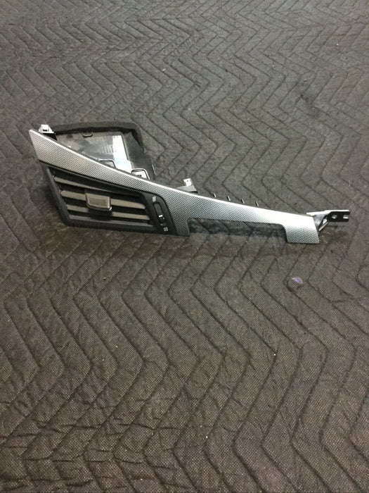 2014-2018 INFINITI Q50 OEM RH DASH AC VENT