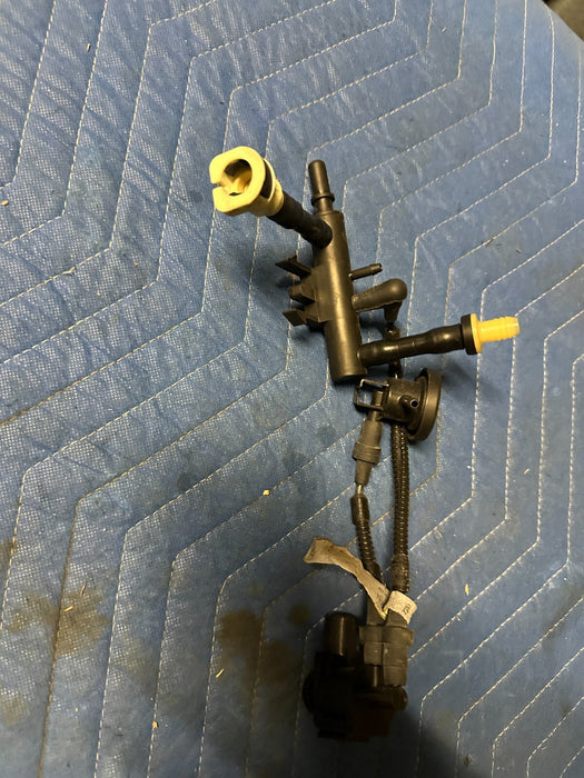 2017-2020 FORD F250 F350 F450 VACUUM HOSE OEM *HC3C-7A784-BA*