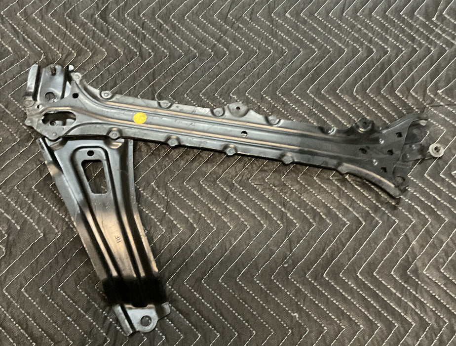 2015 LEXUS RC-F RIGHT REAR SUSPENSION CROSSMEMBER MOUNT BRACE OEM