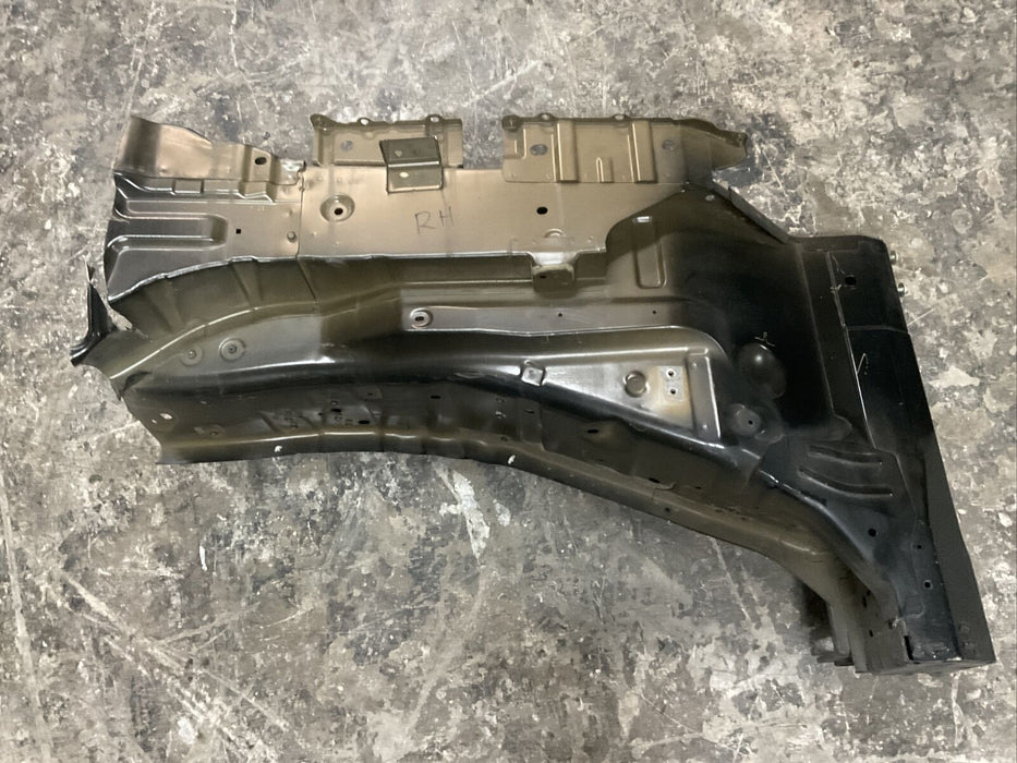 2016-2019 NISSAN TITAN XD FRONT RIGHT RH FRAME RAIL END APRON PILLAR CUT OEM