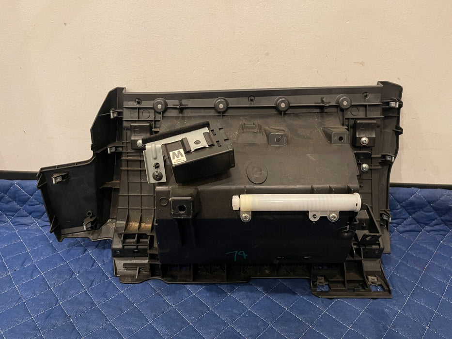 2017 NISSAN 370Z NISMO FRONT GLOVE BOX STORAGE COMPARTMENT INNER BOX ONLY OEM