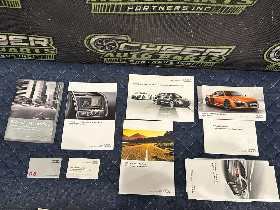 2014 AUDI R8 OWNER MANUAL BOOKLET SET GUIDE & LEATHER CASE OEM