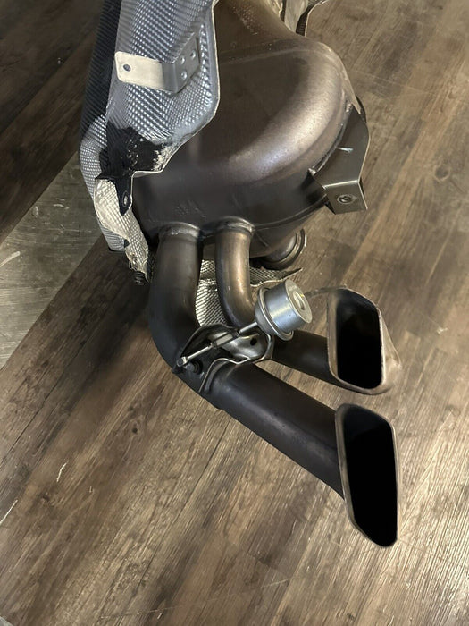 2017 AUDI R8 V10 EXHAUST MUFFLER SYSTEM OEM GENUINE 420 251 609 W/ SHEILD