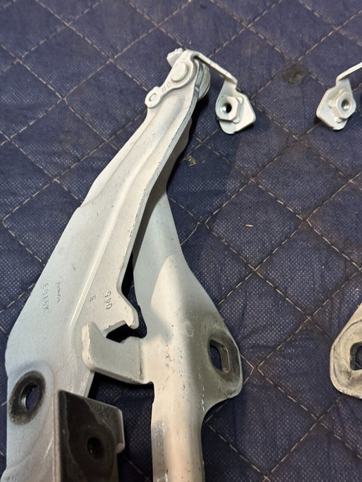 2016 FORD MUSTANG SHELBY GT350 LEFT RIGHT HOOD HINGE HINGES PAIR OEM FR3V16801AC