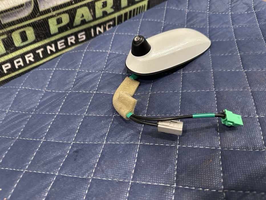 2010 NISSAN 370Z CONVERTIBLE TRUNK SHARK FIN ANTENNA OEM 2009-2020