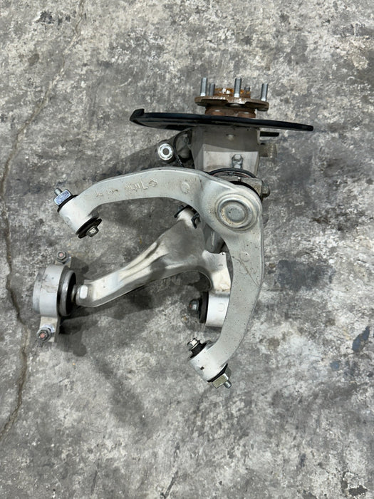 2013 NISSAN 370Z FRONT LEFT SUSPENSION KNUCKLE CORNER OEM
