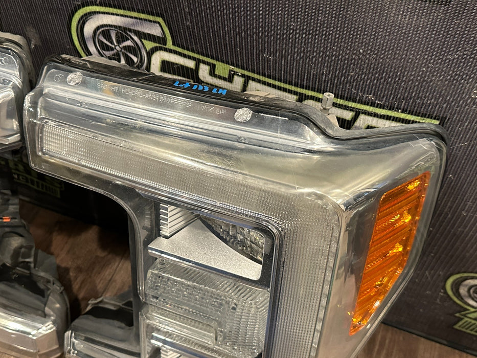 2017-2019 FORD F250 F350 F450 LEFT RIGHT LED HEADLIGHT PAIR OEM *YELLOWING