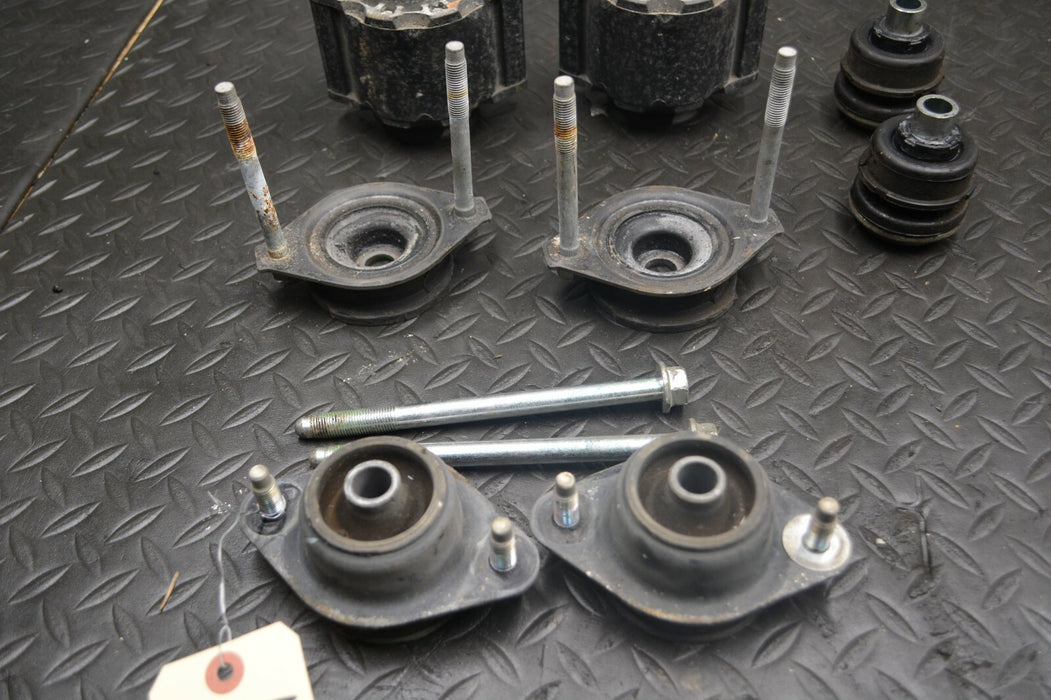 2016 NISSAN TITAN XD CAB BUSHING MOUNT SET 2016-2019
