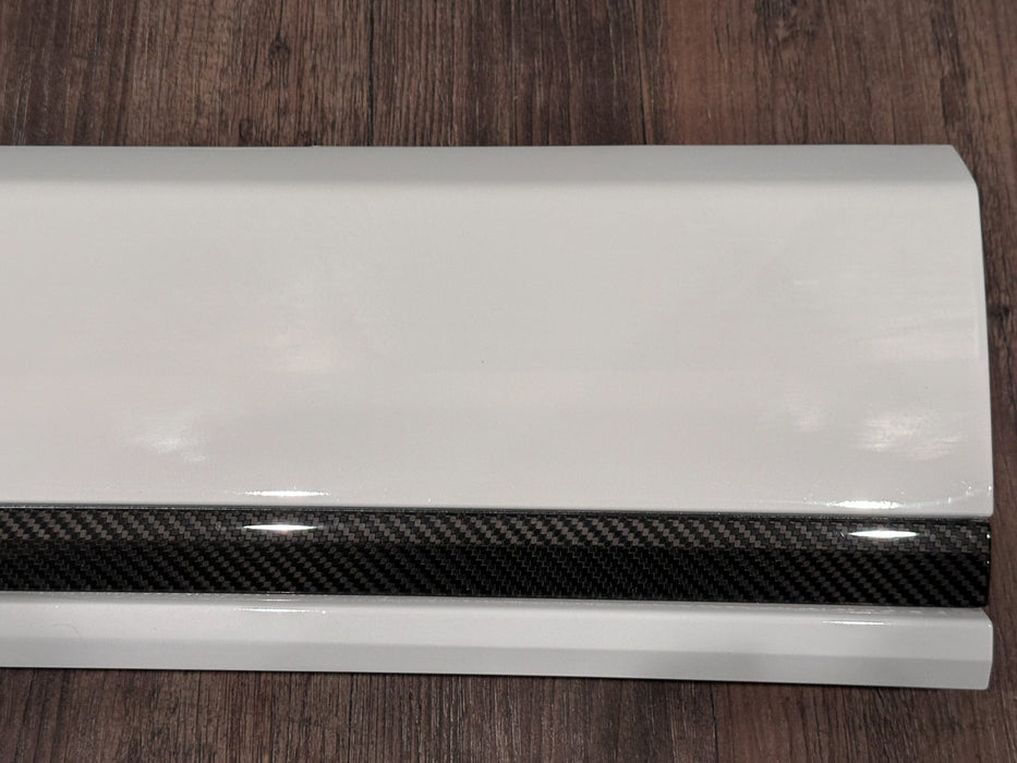 2020 AUDI RS Q8 FRONT RIGHT LOWER DOOR MOLDING CARBON FIBER TRIM OEM 4M8 853 960