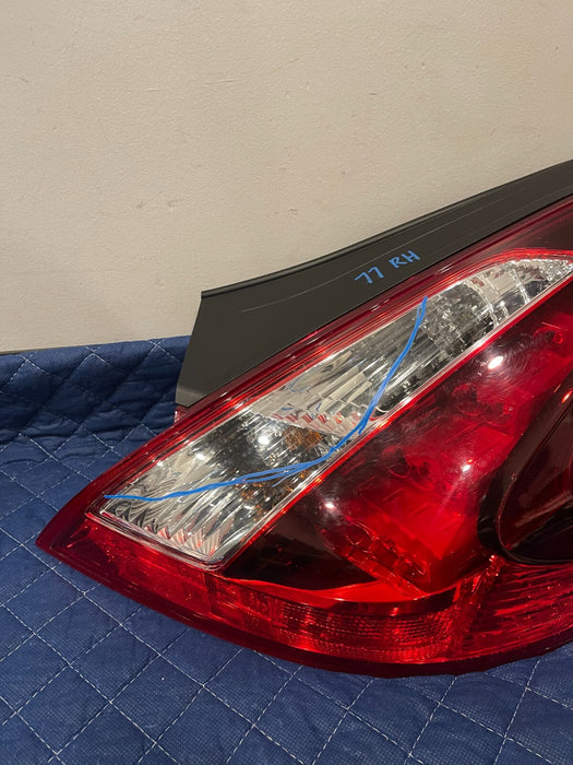2015 NISSAN 370Z NISMO PASSENGER RIGHT REAR TAIL LIGHT OEM L 77 *WATER SPOTS*