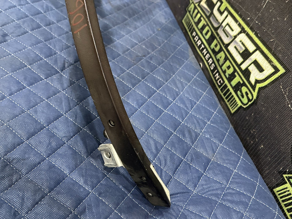 2014 AUDI R8 FRONT RIGHT FRAME RAIL BRACE FENDER MOUNT BRACKET 420 805 358 C