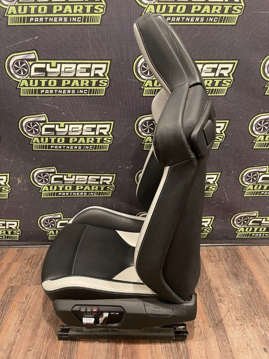 2020 BMW M4 F82 FRONT LEFT BLACK & WHITE LEATHER SEAT HERITAGE EDITION OEM (READ